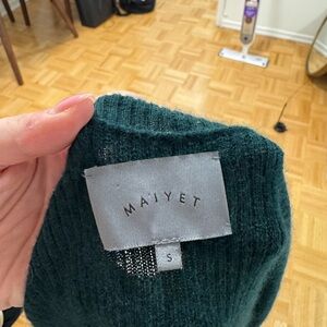 Maiyet Green Sweater small